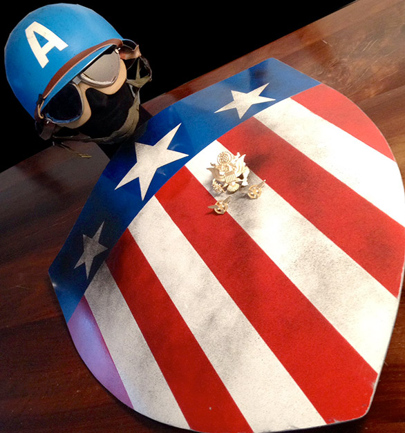 Scudo e cappello prima maniera di Captain America Collezione