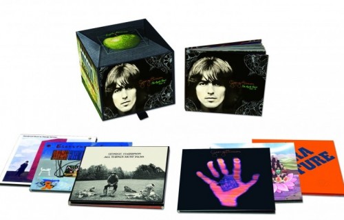 Il cofanetto dedicato a George Harrison, leggendario chitarrista solista dei Beatles (25 febbraio 1943 - 29 novembre 2001)