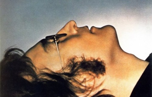 Un dettaglio dell'artwork di "Imagine" di John Lennon