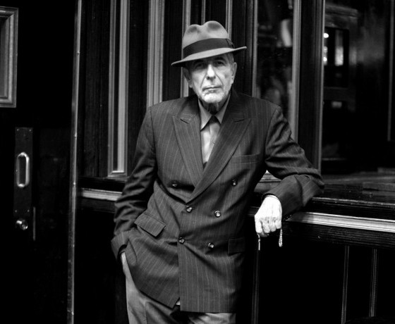 Leonard Norman Cohen, classe 34,  è uno dei cantautori più celebri, influenti e apprezzati della storia della musica