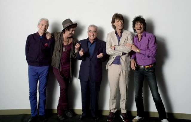 I Rolling Stones mentre scherzano con il regista Martin Scorsese.