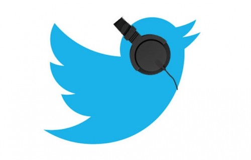 Twitter pompa nelle cuffie