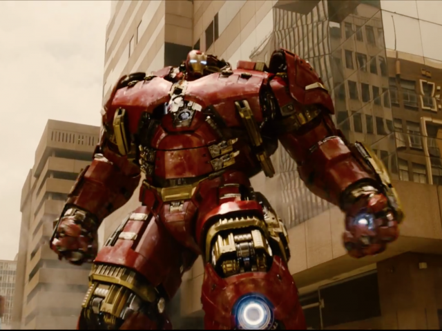 La nuova armatura di Iron Man in "Avengers: Age Of Ultron".
