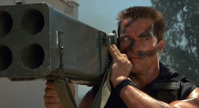 Arnold Schwarzenegger nel film "Commando"