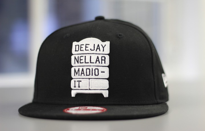 I cappellini limited edition di New Era, realizzati per Deejaynellarmadio