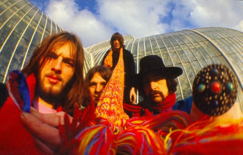 Pink Floyd al Kew Gardens di Londra nel 1968 | Foto via Facebook