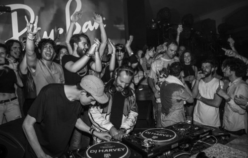 Il palco della Boiler Room di Milano con Dj Harvey in console