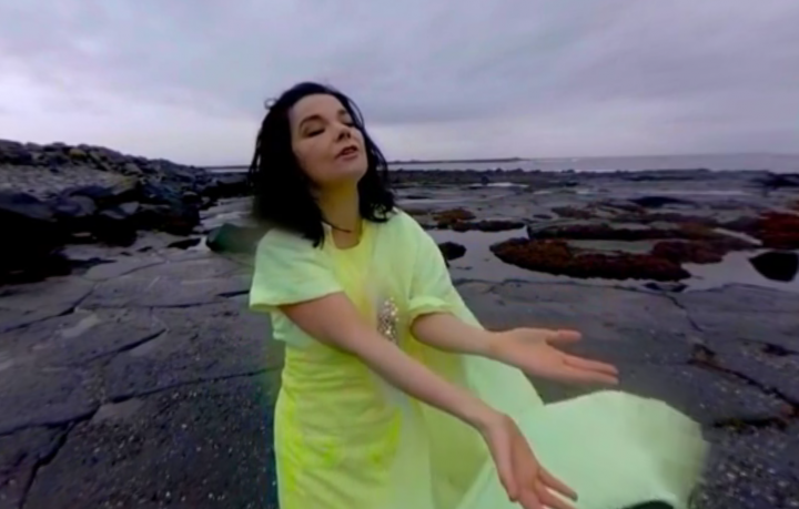 “Stonemilker”: entrate nel paesaggio islandese con il nuovo video interattivo di Björk