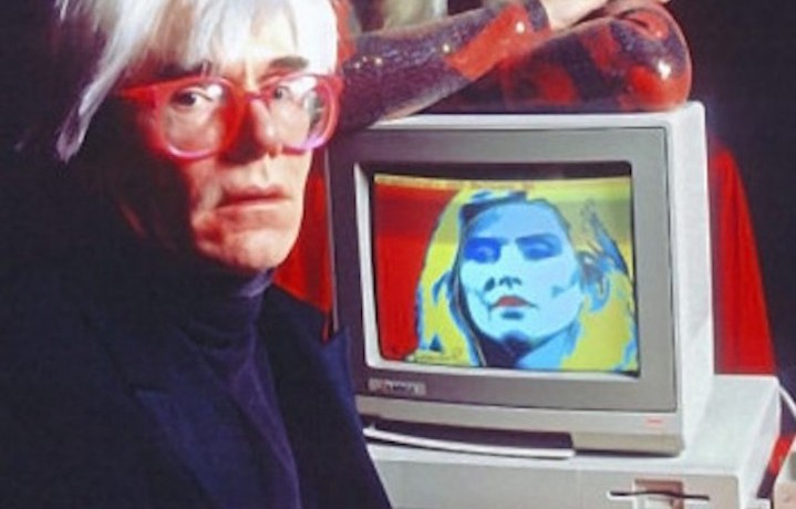 Andy Warhol e Debbie Harry alla presentazione Amiga 1000 nel 1985