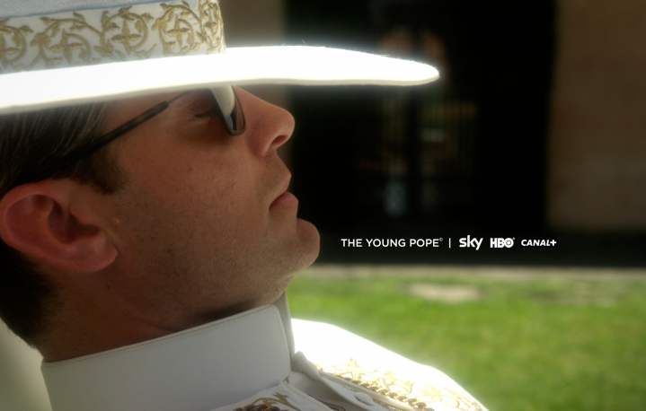 Jude Law nella prima immagine di "The Young Pope"