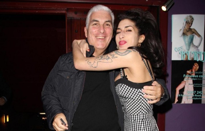 Amy e Mitch Winehouse. Foto: Facebook