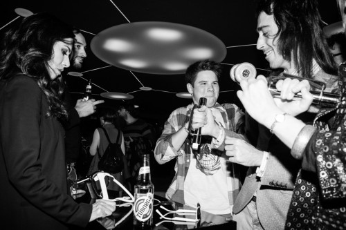 Divano Rolling, Twitter, #divanorolling, X Factor, #xf9, Samsung District, The Van Houtens, Elijah Walti, foto, gallery, Two Fingerz, Roofio, Danti, Francesco Sole, Marco Del Torchio, Sofia Viscardi, Sara Loreni, Cheryl Pandemonium, Due Dita Nel Cuore, Rolling Stone, Rolling Stone Italia