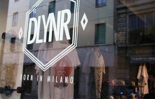 La vetrina del monomarca Dolly Noire a Milano