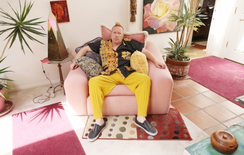John Lydon, aka Johnny Rotten, è nato a Holloway, nord di Londra, il 31 gennaio 1956. qui è nel salotto della sua villa a Malibu. Foto: Magdalena Wosinska