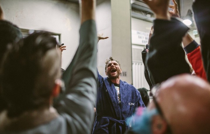 Jova nel backstage del concerto