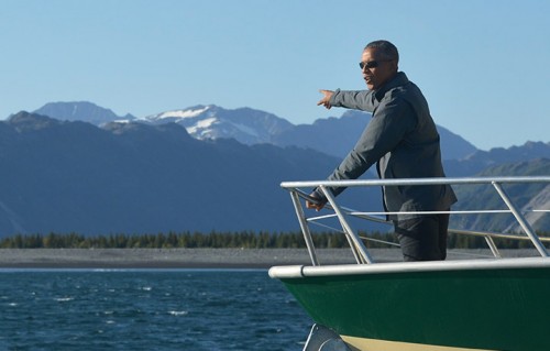 Barack Obama in visita in Alaska. Foto di Mandel NGAN/AFP/Getty Images