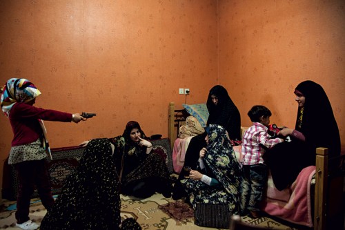 Fabrica, La Fabrica del Presente, Benetton Group, Museo di Roma in Trastevere, mostra fotografica, foto, gallery, NIGHT(E)SCAPES From light to darkness, Martina Cirese, Geremia Vinattieri, Christian Coppe, LIPADUSA From sea to land, Calogero Cammalleri, IRANIAN LIVING ROOM From private to public, MIRACLE VILLAGE, From judgement to absolution, Sofia Valiente