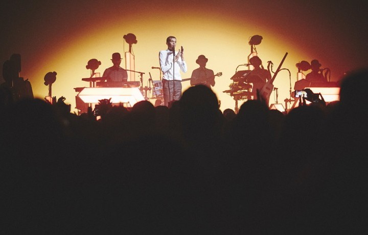 Stromae a Los Angeles, un anticipo dall’esclusivo DVD "√ Live" in uscita l'11 dicembre