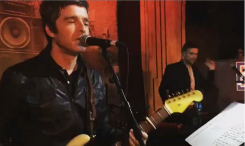 Un fotogramma dal video