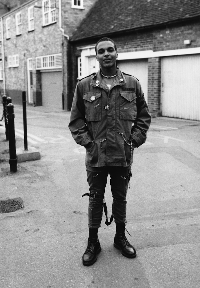 Un giovane punk, a Londra, 1979. © Janette Beckman/PYMCA