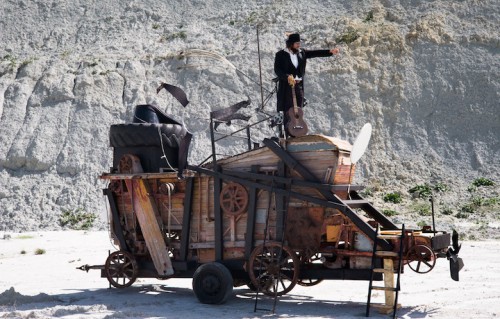 Vinicio Capossela nel film "Nel paese dei coppoloni". Foto di Valerio Spada