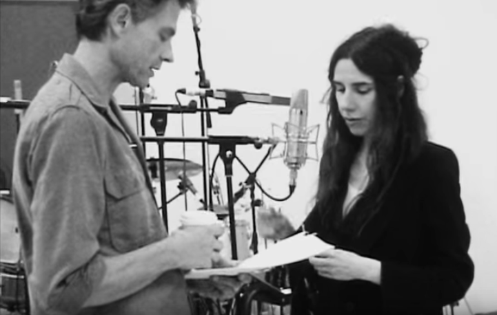 È online il nuovo brano di PJ Harvey, “The Community of Hope”