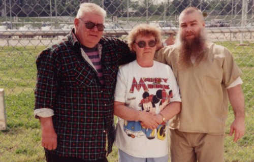 Steven Avery con i suoi genitori. Probabilmente arriverà una nuova stagione