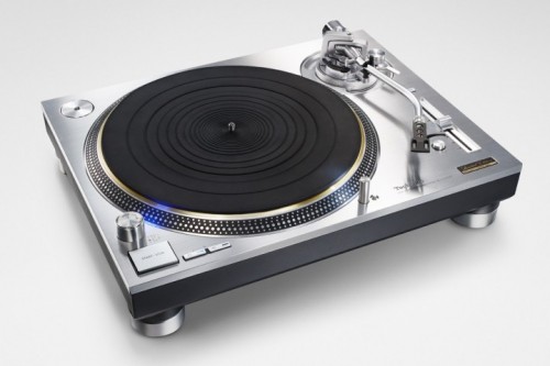 Il ritorno in produzione del Technics SL 1200 è sicuramente uno degli argomenti più discussi di questo Consumer Electronics Show di Las Vegas