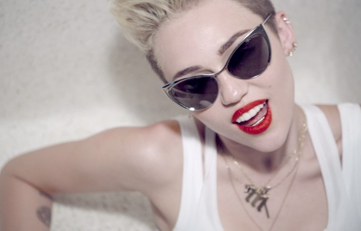 Miley nel video di "We Can't Stop"