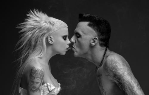 I Die Antwoord sono Yo-Landi Vi$$er e Watkin Tudor Jones, in arte NInja