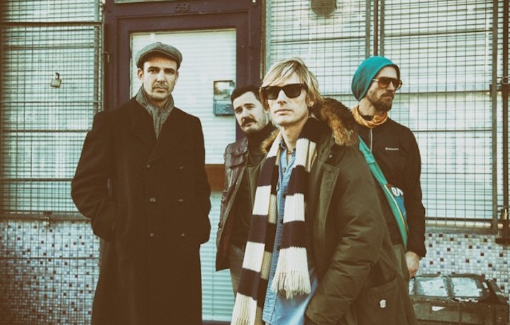 I Kula Shaker sono: Crispian Mills, Alonza Bevan, Paul Winterhart e Harry Broadbent