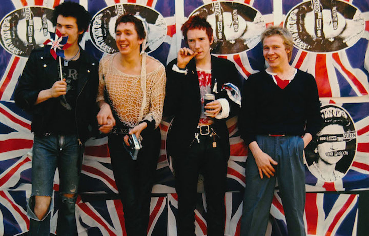 Due membri dei Sex Pistols hanno citato in giudizio John Lydon