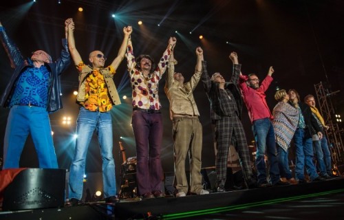 Il sestultimo concerto di Rocco Tanica con gli Elio e le Storie Tese al Mediolanum Forum di Milano – Foto di Francesco Prandoni