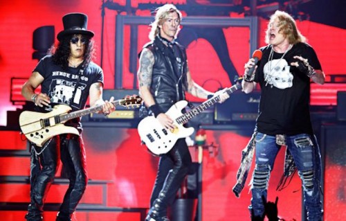I Guns N' Roses a Detroit, foto Ken Settle per Rolling Stone USA