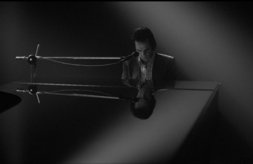 Un frame di "One More Time With Feeling", inizialmente pensato da Nick Cave & the Bad Seeds come un film live e in uscita l'8 settembre 2016 ad anticipare il nuovo disco "Skeleton Tree"