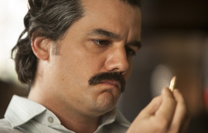 Wagner Moura confermato nel ruolo di Pablo Escobar nella seconda stagione di Narcos, su Netflix dal 2 settembre