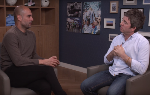 Un frame dell'intervista di Noel Gallagher a Pep Guardiola
