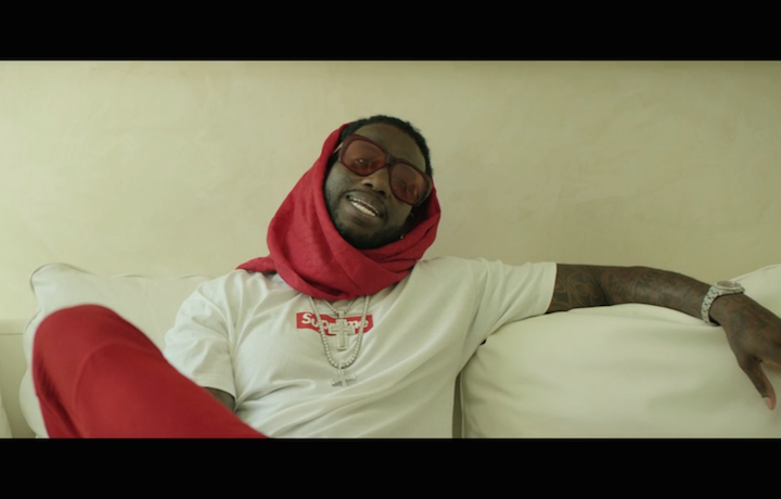 Gucci Mane in un frame del video di Supreme