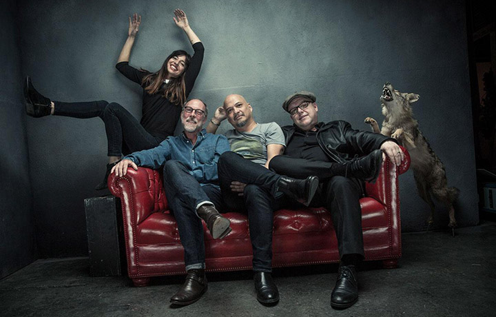I Pixies danno ufficialmente il benvenuto nella band alla bassista Paz Lenchantin