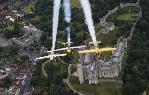 Nigel Lamb, Martin Sonka e Juan Velarde sopra il castello di Arundel