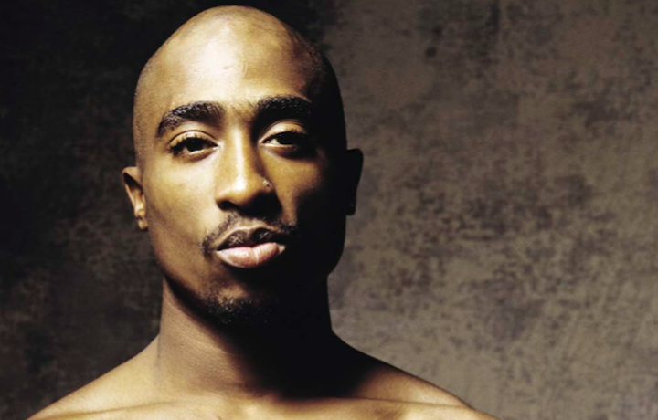 Lesane Parish Crooks era il vero nome di Tupac Amaru Shakur, nato aNewYorkil16 giugno 1971 e ucciso il 13 settembre 1996.