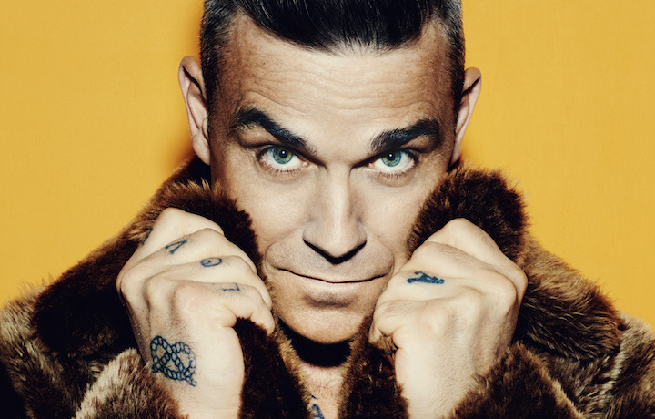 Robbie Williams è nato nel 1974. Dal 1990 al 1995 ha fatto parte dei Take That