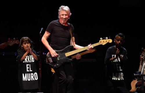 Roger Waters durante l'ultimo weekend al Desert Trip 2016 - Foto via Facebook