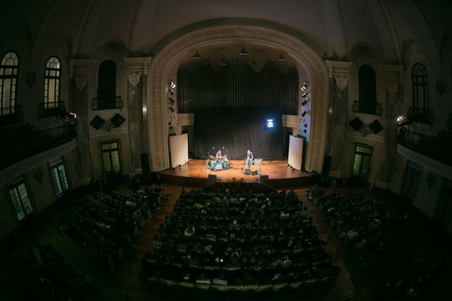 Il live di Arto Lindsay al Conservatorio. Foto: Club To Club