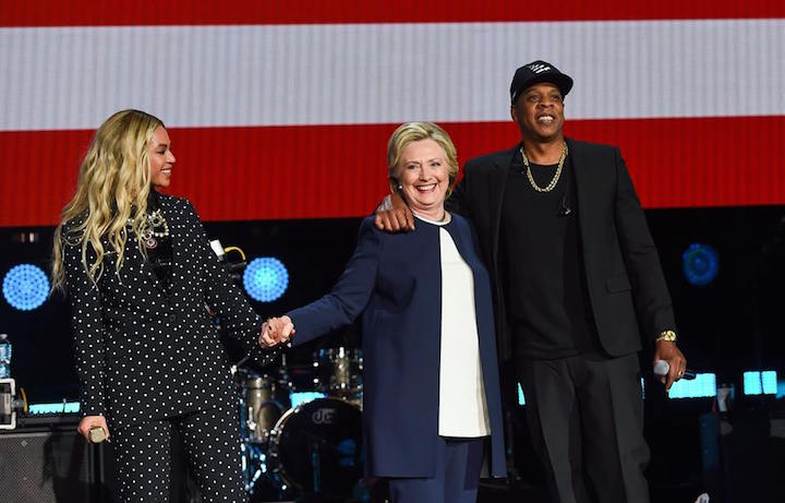 Beyonce, Hillary Clinton e Jay Z a Cleveland, foto via Facebook