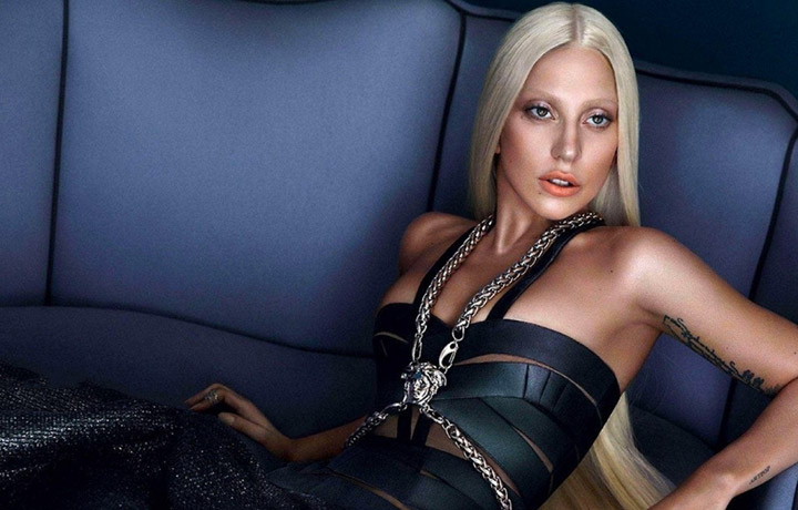 Lady Gaga nella campagna Versace SS14