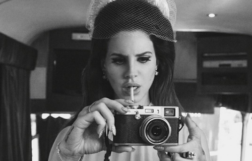 Lana Del Rey, foto via Facebook