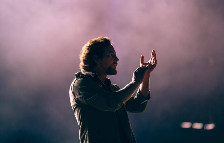 I Pearl Jam hanno donato 70.000 dollari a un uomo che salvò la vita di Eddie Vedder