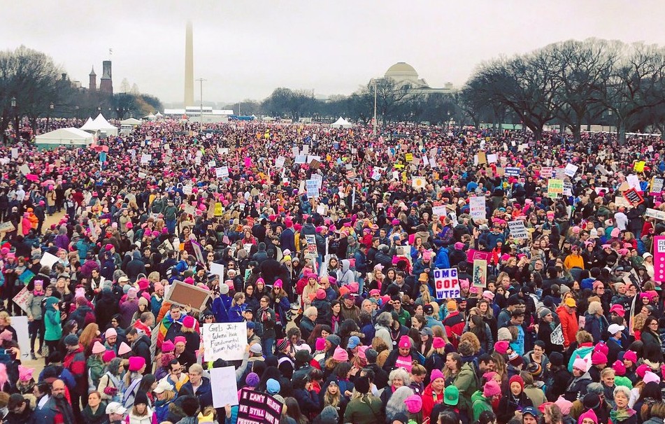 Milioni di donne hanno marciato contro Trump