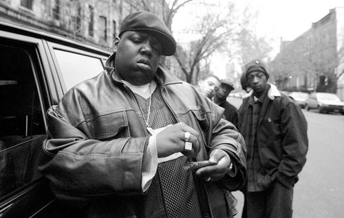 Notorious B.I.G. fuori dalla casa della madre a Brooklyn - Foto Clarence Davis via Getty Images